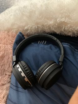 Wireless headphones