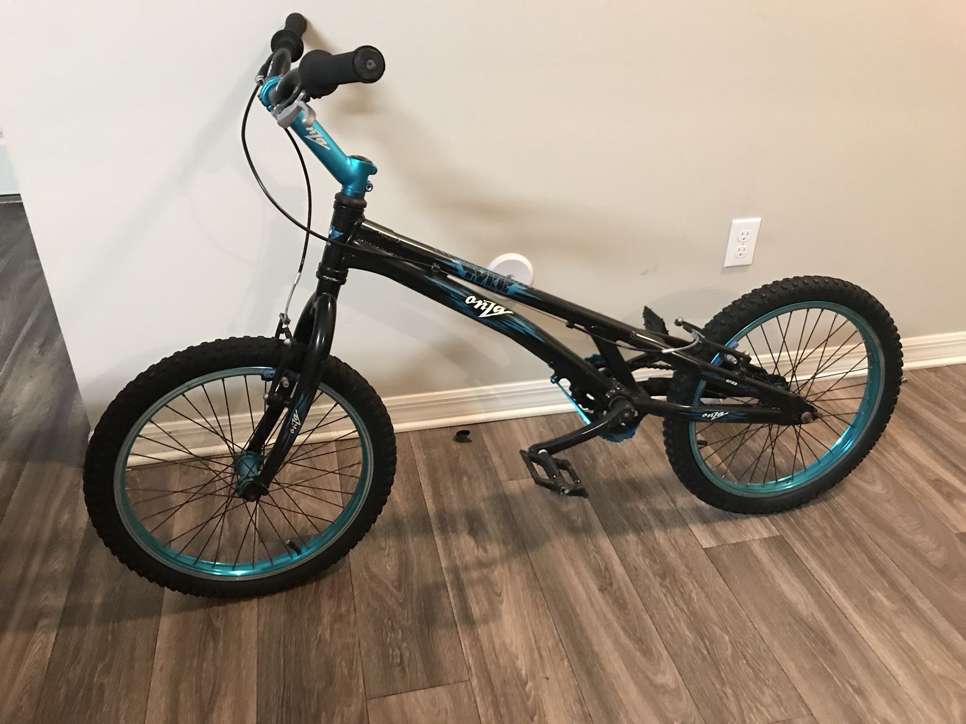 Onza bicycle trials bike