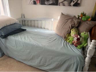 Day bed single bed