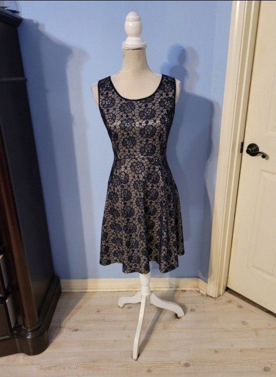 Enfocus Studio Size Size 4 Dress
