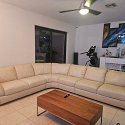 Natuzzi leather Sectional 