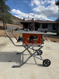 Ridgid 10” table saw with Rolling stand