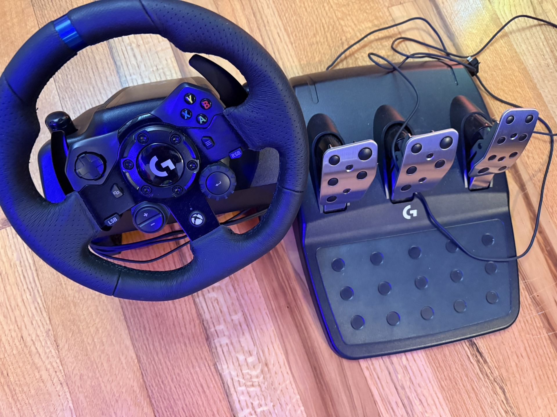 Logitech G923 Racing Steering Wheel