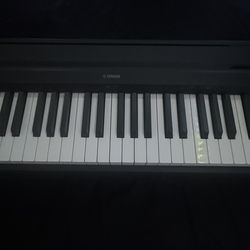 Piano, Yamaha P-45b
