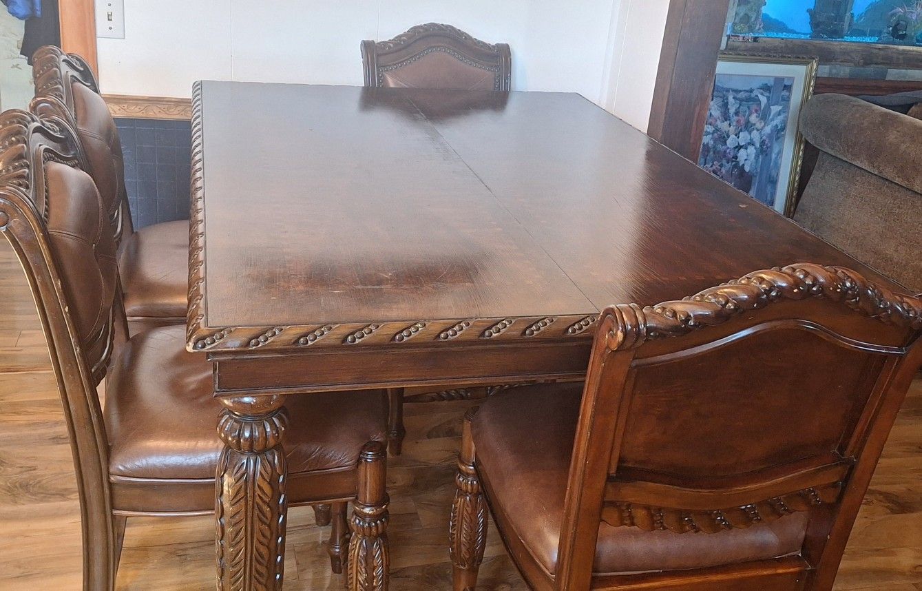 Antoinette Rich Brown High Top Table & Chairs