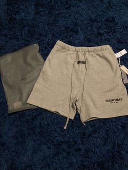 Essentials Shorts