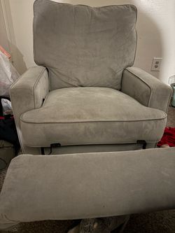 Lightly used Recliner