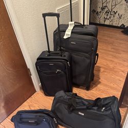 4 Piece Luggage Set