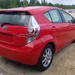 Parts - 2013 Toyota Prius C