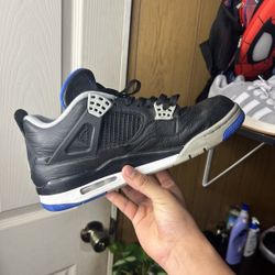 Jordan 4