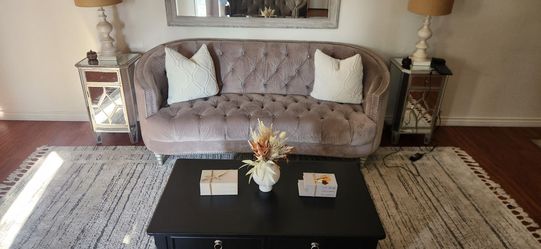 Beautiful nearly new tufted Sofa, loveseat and coffee table