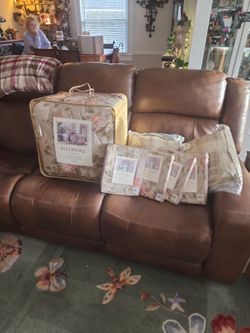 Belk "BILTMORE" Comforter Set