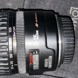 28-135 mm Canon ultrasonic lens