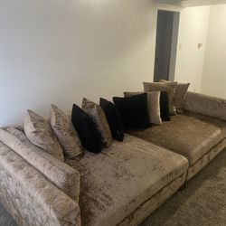 Still New Couch From Value City Furniture 