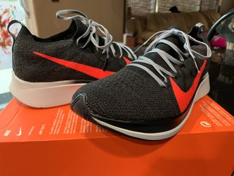 Men’s Nike Zoom Fly Flyknit sz 9