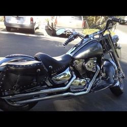 2004 Suzuki Intruder