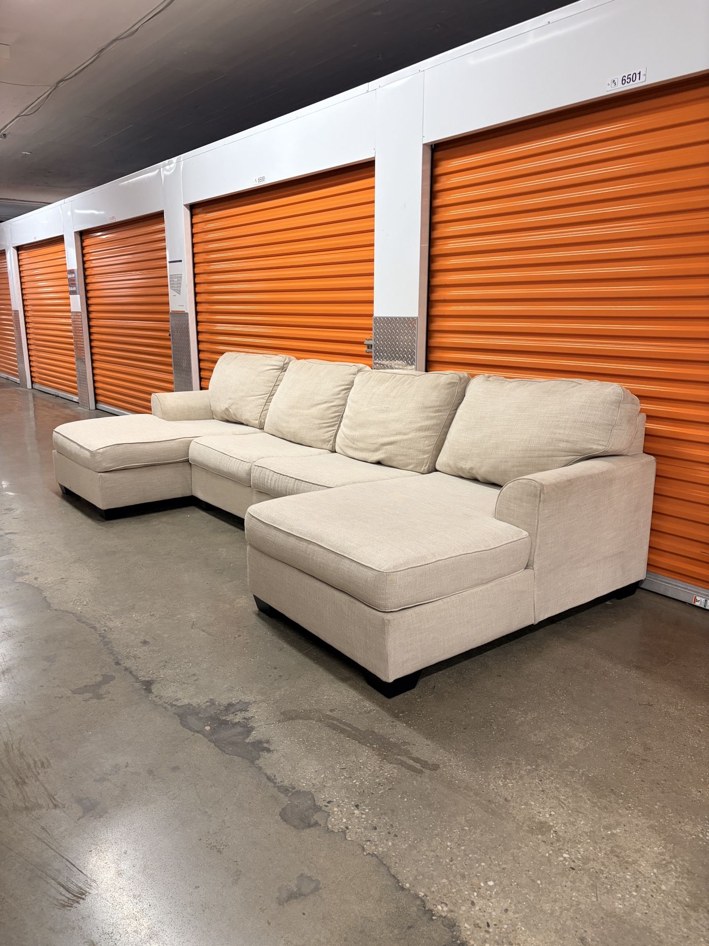 R&F 135” Diane 3-pc Sectional Sofa Couch | FREE DELIVERY | NYC 🚛