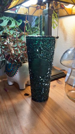 24oz Starbucks cup