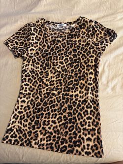 Popular 21 Leopard Print Ribbed T-Shirt