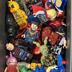 60 Mini figures (off Brand)