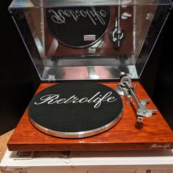 Retrolife Bluetooth Record Player Turntable

