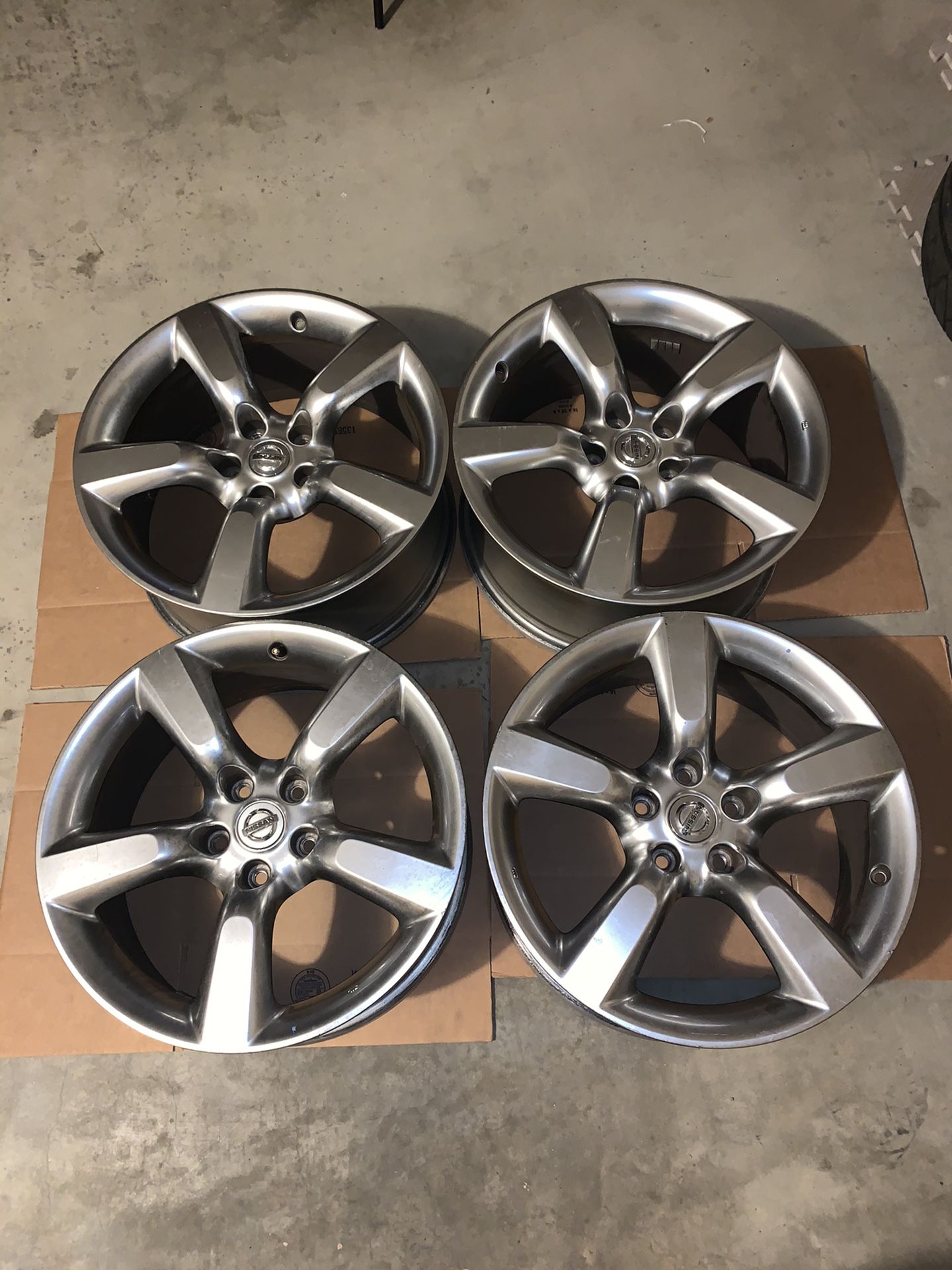 OEM 18” Nissan 350Z Anniversary Wheels