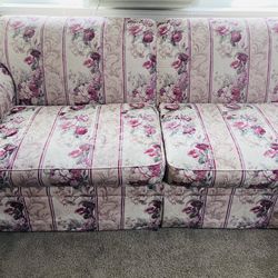 Vintage Floral Loveseat Sofa – Gently Used, Great Condition