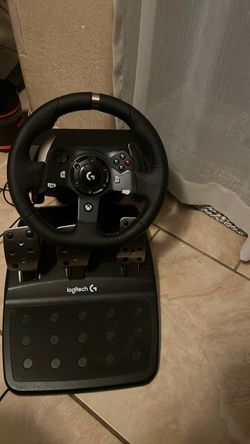 Logitech g920 sim racing wheel and pedals