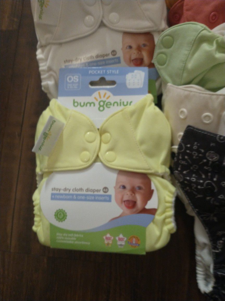 Cloth Diapers, Bum Genius And Liners
