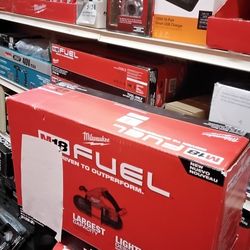 MILWAUKEE M18 FUEL COMPACT BAND SAW (TOOL ONLY)