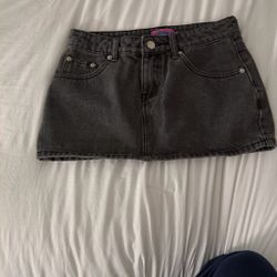 edikted black denim mini skirt 