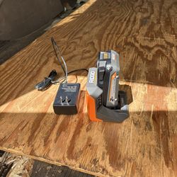 RIDGID 18V Lithium 2Ah Battery and Charger