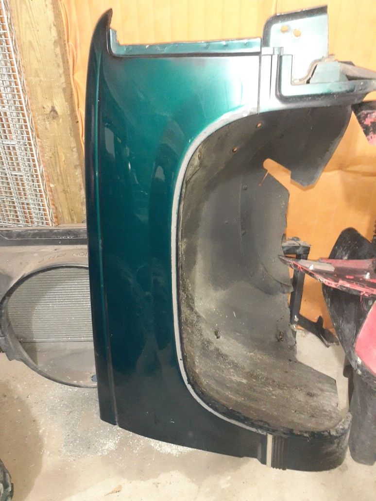 Right Front Fender