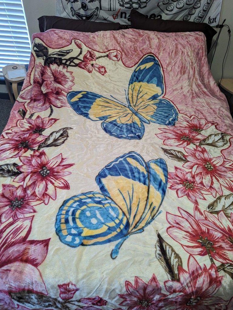 Novatex Acrylic blanket for Sale in Dallas TX OfferUp