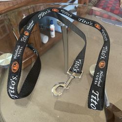 Tito's Vodka Dog Leash....5 Feet Long. Everett/Melvin Avenue/Broadway pick up area. 