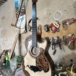 Bajo Quintos. 🎸🎸