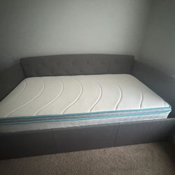 Tufted Fabric Daybed with Twin Mattress – Stylish & Comfortable