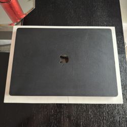 MacBook Pro 16in : M1 Pro : 16gb RAM : 512GB SSD