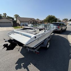 1990 Four Winns Freedom 170