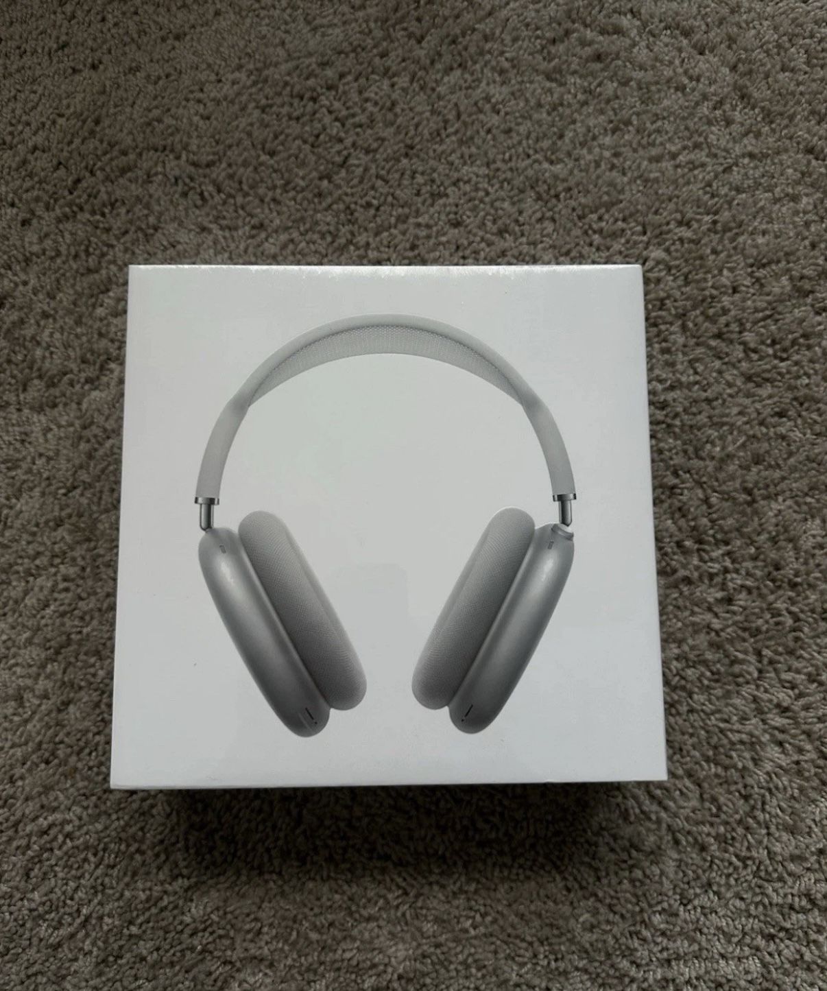 BRAND NEW Apple AirPods Max Wireless Over-Ear Headset Silver Aluminum