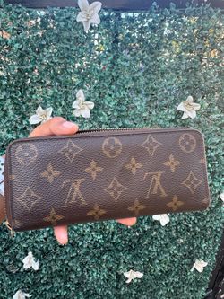 Authentic wallet