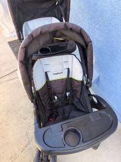 Double stroller sit and stand