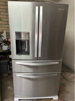 Fridges for sale are Plugged in free Deliver