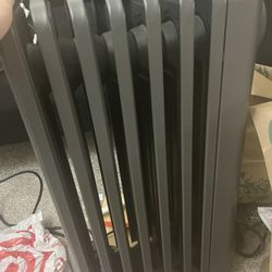 Oil-Filled Electric Heater – Silent & Efficient