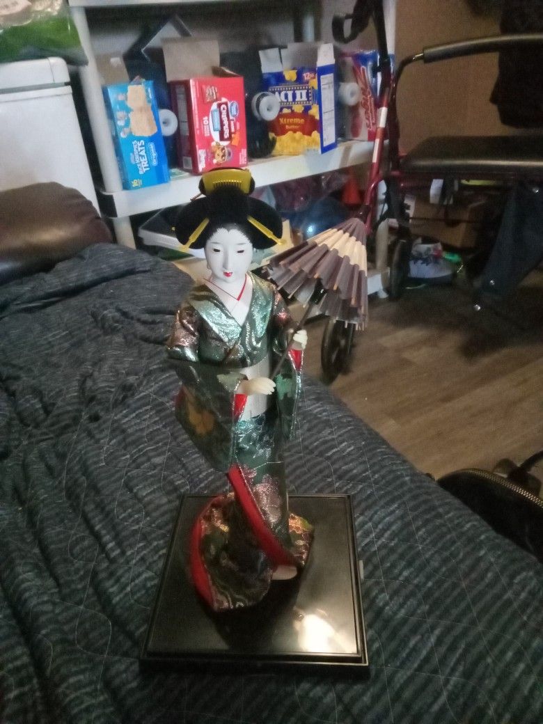 Geisha Doll