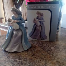 Beautiful Porcelain Mother W/ Baby