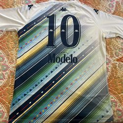 Modelo Jersey