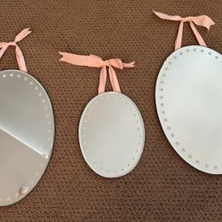 Girl’s Room Deco - Mirrors 