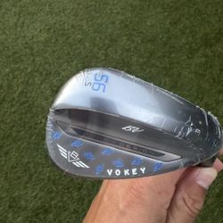 Titleist SM10 Custom 56° Wedge