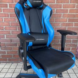DXRACER Gaming Chair
